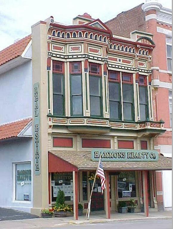 Geneane Dancy Hammons Realty Fort Scott KS 66701 6202155789